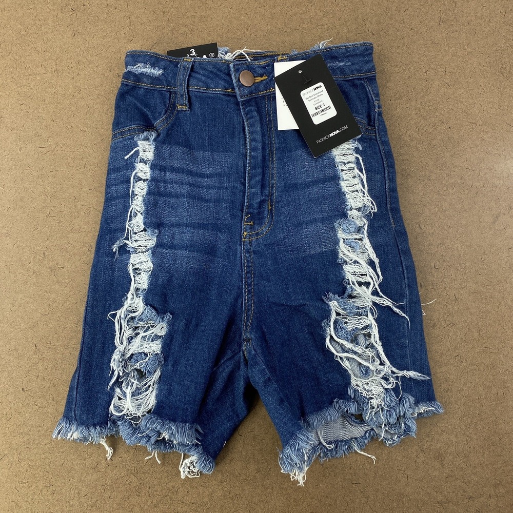 Fashion Nova Women's Size 3 Blue Dark Wash Yes Now Distressed Bermuda Shorts NWT